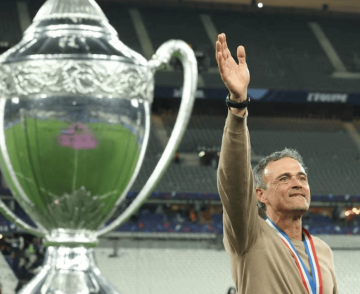 恩里克被严重低估,他对梅西和登贝莱的使用很有东西