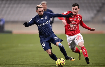 里昂VS布雷斯特:5连胜冲欧劲旅对决残阵客队,法甲卡位战数据解析