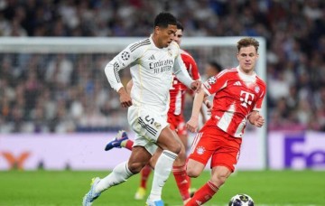 40岁诺伊尔9次神扑！拜仁2-1，客场掀翻皇马，14年不胜终结