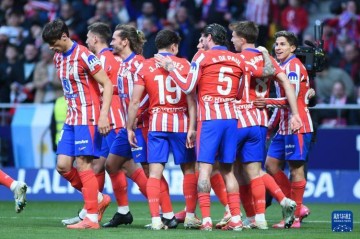 西甲焦点对决:马竞主场铁血阻皇马,银河战舰榜首位置悬了?