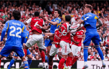 阿森纳危机!后防天团再现低级失误, 利兹联要趁火打劫!