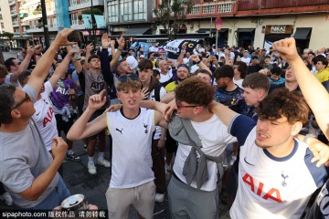 曼联崩盘夜！阿莫林获“免死金牌”，高层葫芦里卖的什么药？