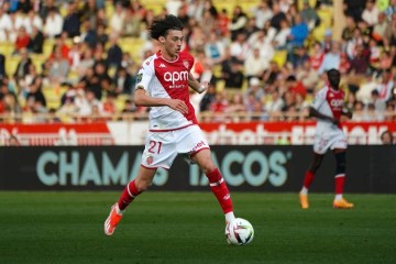 法甲中游对决:欧塞尔主场迎战摩纳哥,保级区边缘队能否阻击上游劲旅?