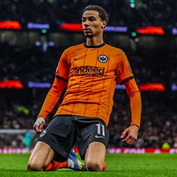 法国妖锋48场22球12助,德甲豪门标价1亿欧,英超红蓝双雄争夺