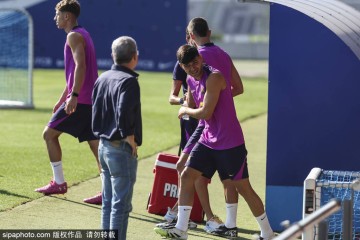 卡索拉重返西甲:24年后,奥维耶多与陶瓷球场再续前缘