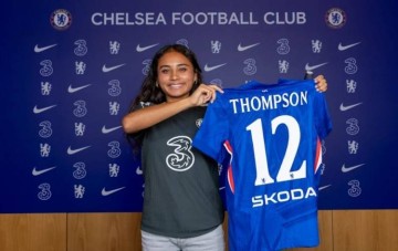 切尔西女足官方:20岁美国前锋艾丽莎-汤普森加盟,签约至2030年