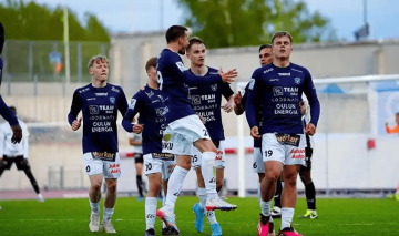 意甲保级生死战:萨索洛VS克雷莫纳,谁能抢得关键三分?