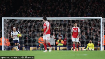 梦想成真的蓝调——埃贝切希·伊泽尔的阿森纳情缘