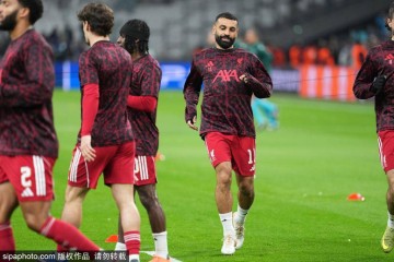 科纳特父亲去世,缺席欧冠比赛的背后故事与球队反应