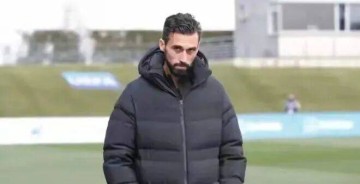 有一种感觉,欧冠第一阶段最后一轮,皇马客战本菲卡的比赛,藏着一份投名状