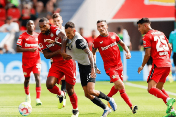 德甲焦点战:奥格斯堡VS柏林联合——攻防博弈下的胜负手与比分推演