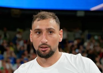 曼联锁定多纳鲁马为门将升级目标,巴黎标价仅3400万英镑