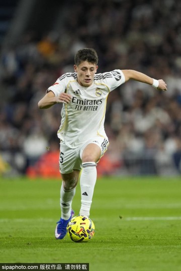 伯纳乌风云:皇家马德里与摩纳哥的欧冠关键战,姆巴佩能否用进球回应嘘声?