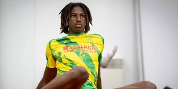 17岁法甲天才中卫成为热门抢夺对象,巴萨竞逐6大豪强