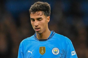 曼城冬窗重磅引援黯然离队,2960万英镑加盟,7个月仅出场1分钟