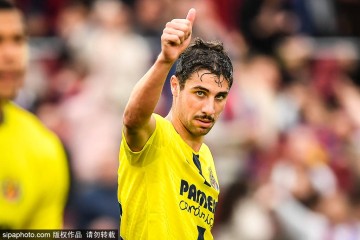 西甲德比烽烟再起：巴塞罗那与西班牙人的宿命对决，谁将笑傲加泰罗尼亚？