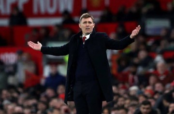 曼联1-2足总杯出局赛季无冠！弗莱彻转正已无望，欧冠资格成唯一希望