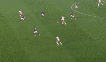 3-1,38岁昔日英超金靴获评MVP:无敌双响炮,助意甲第12掀翻意甲第5