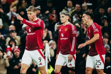 1夜反转!曼联忍痛放走7500万天才,那不勒斯闪电租借引爆3大悬念