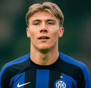 国米或直接买断霍伊伦德，曼联需降价到4000万欧元