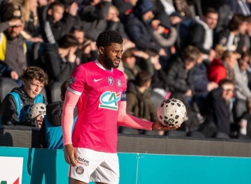 20岁阿根廷新星闪耀欧洲赛场,图卢兹主场大胜法甲4冠王尼斯队