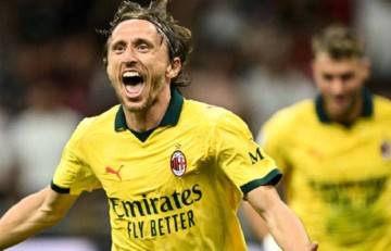 AC米兰2-0博洛尼亚,莫德里奇建功,领跑意甲积分榜