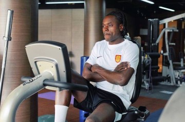 欧冠射手加盟!重庆官宣边路快马,欧冠时速断崖第一,身价200万